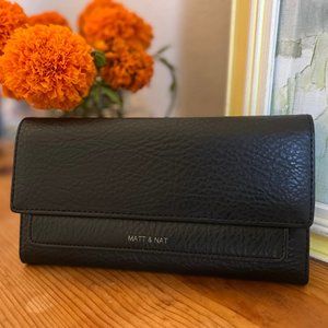 Brand New Matt & Nat Ilda Dwell Wallet